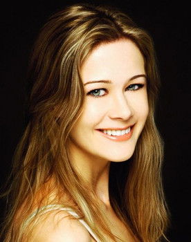 Michal Sinnott as Charlotte