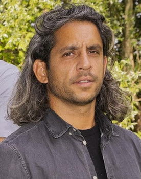 Thijs Wattimena as Self - Hunter