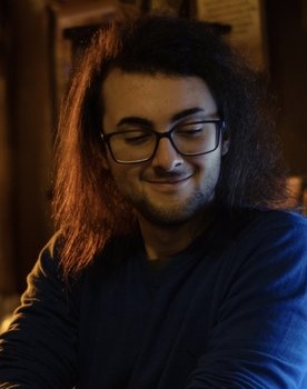 Davi Dalago as Voice