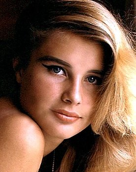 Donna Michelle as Karine