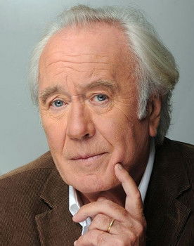 Jean-Luc Hees as Narrator (voice)