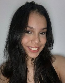 Luana Carriles as Stella