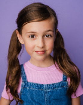 Rosie Darling Tucker as 