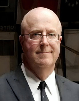 Larry Orton as Ray