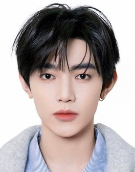 Zhang Hao as Self - Contestant