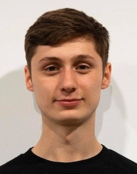 Alasdair Lindsay as Dan