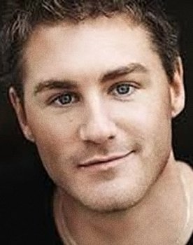 Jos Gylling as Man