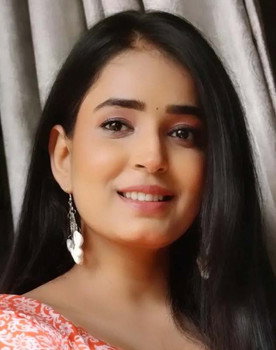 Sarika Bahroliya as 