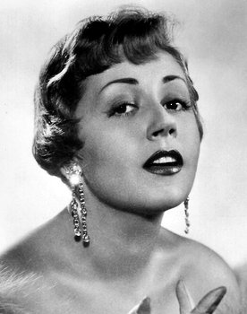 Suzy Delair as Antoinette