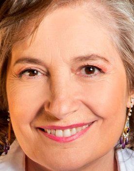Assumpta Serna as María