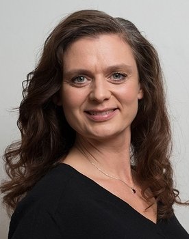 Trine Appel as Lotte