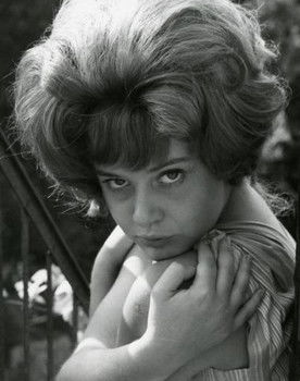 Angela Minervini as Chiaretta