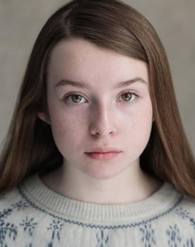 Grace Doherty as Alison Casey