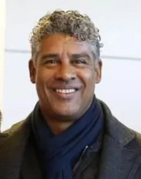 Frank Rijkaard as 