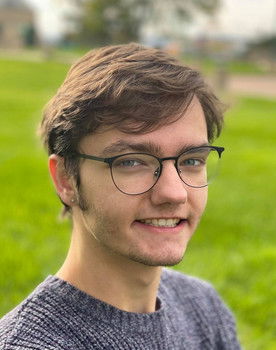 Noah Turks as Nathan