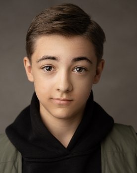 William J. Hall as Leon Mark