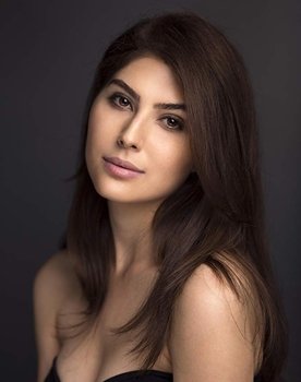 Elnaaz Norouzi as Spl. appearance