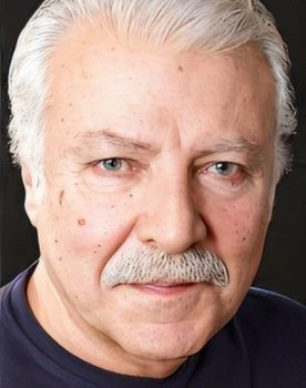 Ahmet Uz as 