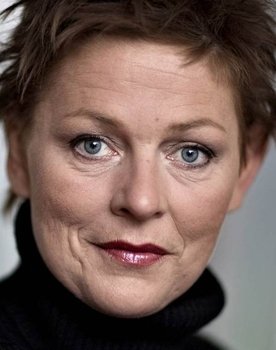 Søs Egelind as Søs Egelind