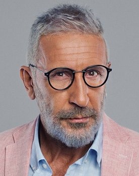 Cem Özer