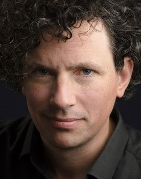 Fraser James MacLeod as William