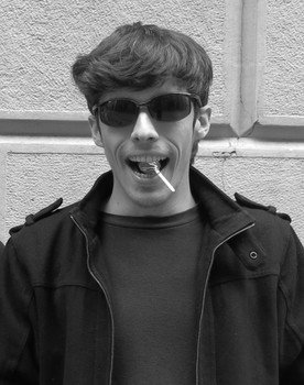 Emilio Gutiérrez as Amaru's Old Friend