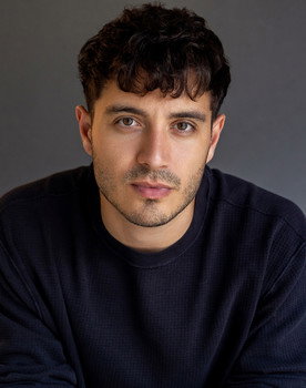 Gabriel Conte as Disciple