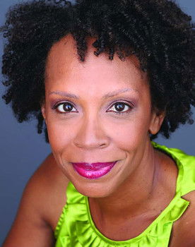 Harriet Plumpp as Mrs Anderssen