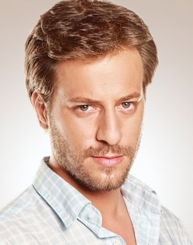 Kaan Taşaner as 