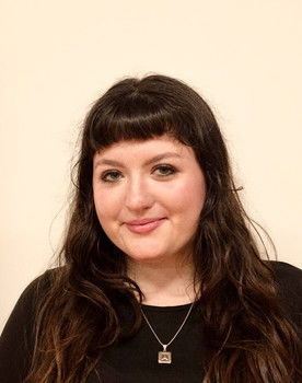 Annie Fulk as Mallory