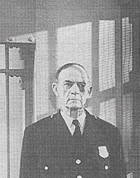 Lew Kelly as Jeff
