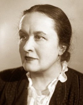 Анна Коломийцева