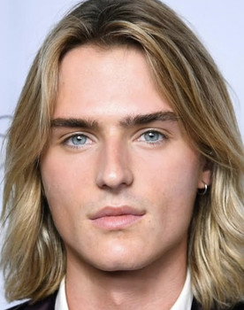 Luke Eisner as Stig Mohlin