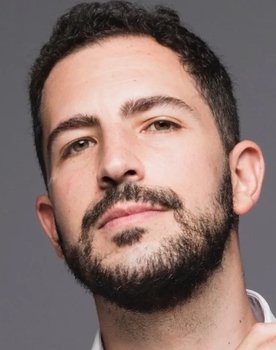 Diego Del Río as Trigorin