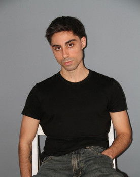 Oscar M. Mesa as Alejandro
