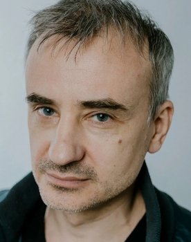 Gleb Podgorodinsky as Шут