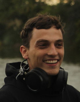 Salvador Coppari as Juan