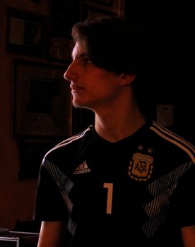 Emiliano Cáceres Guido as Animador