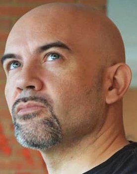 Rubén Dos Santos as Teniente Manuel Fadón Cerezal