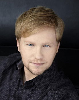 Andrew Hodwitz as Benny