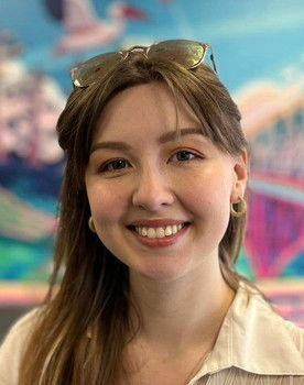 Haley Kirton as Kylie Grey