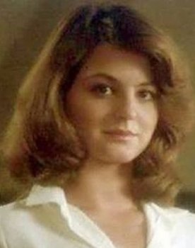 Azucena Hernández as Karen