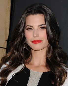 Meghan Ory Photo
