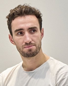 Sam Steiner as 