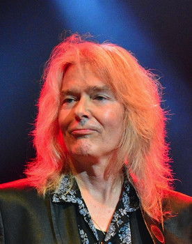 Ule W. Ritgen as Bass