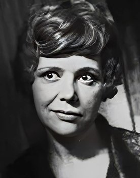 Nataliya Orlova as мама Вильки - проводница