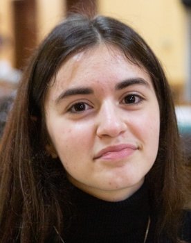 Carolina Gomes as José/Scrooge/Homem do Fox Life