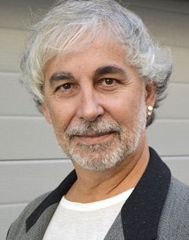 Eduardo Gaspar as Adriano