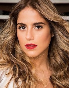 Camilla Camargo