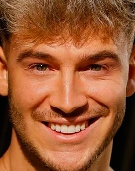 David Vaquero as Self - Contestant